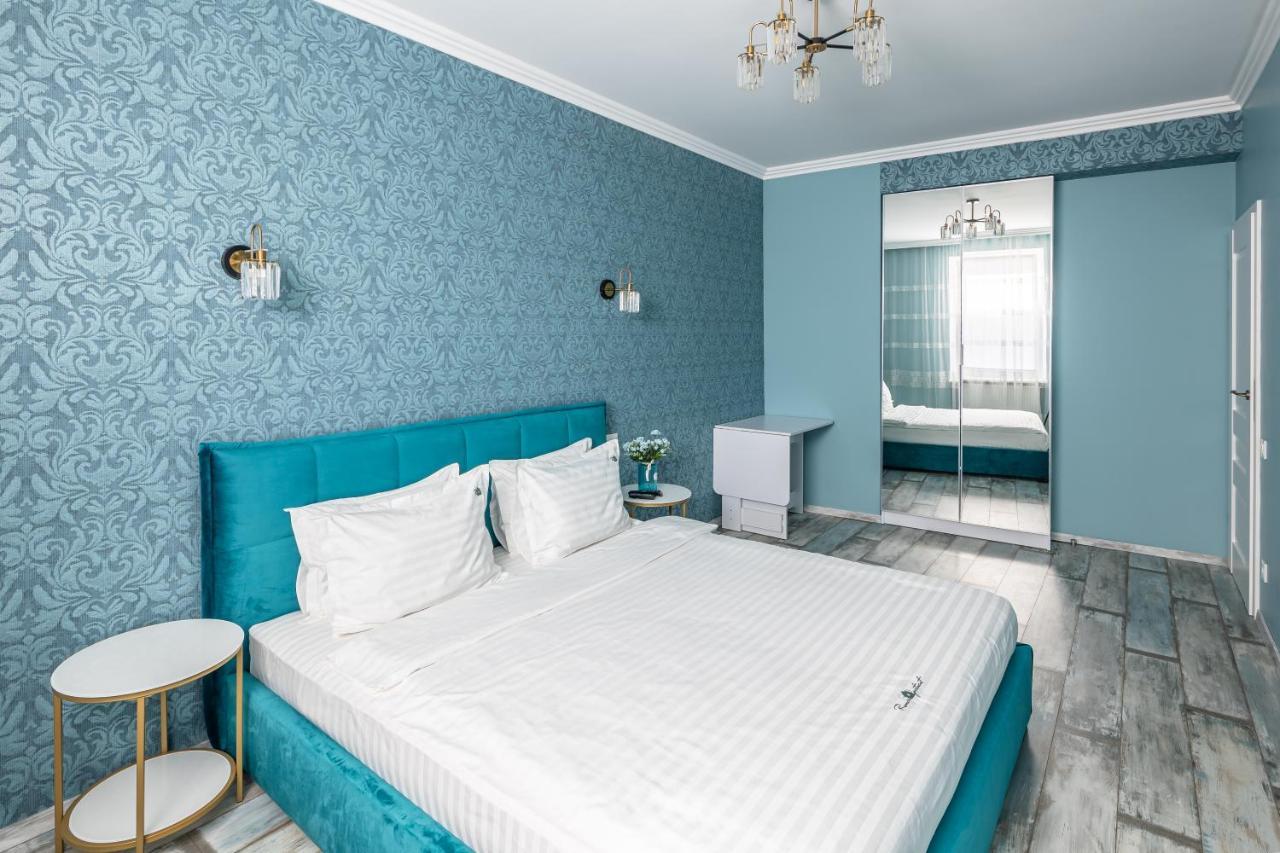 Romari Вічева 1 Appartement Lviv Buitenkant foto