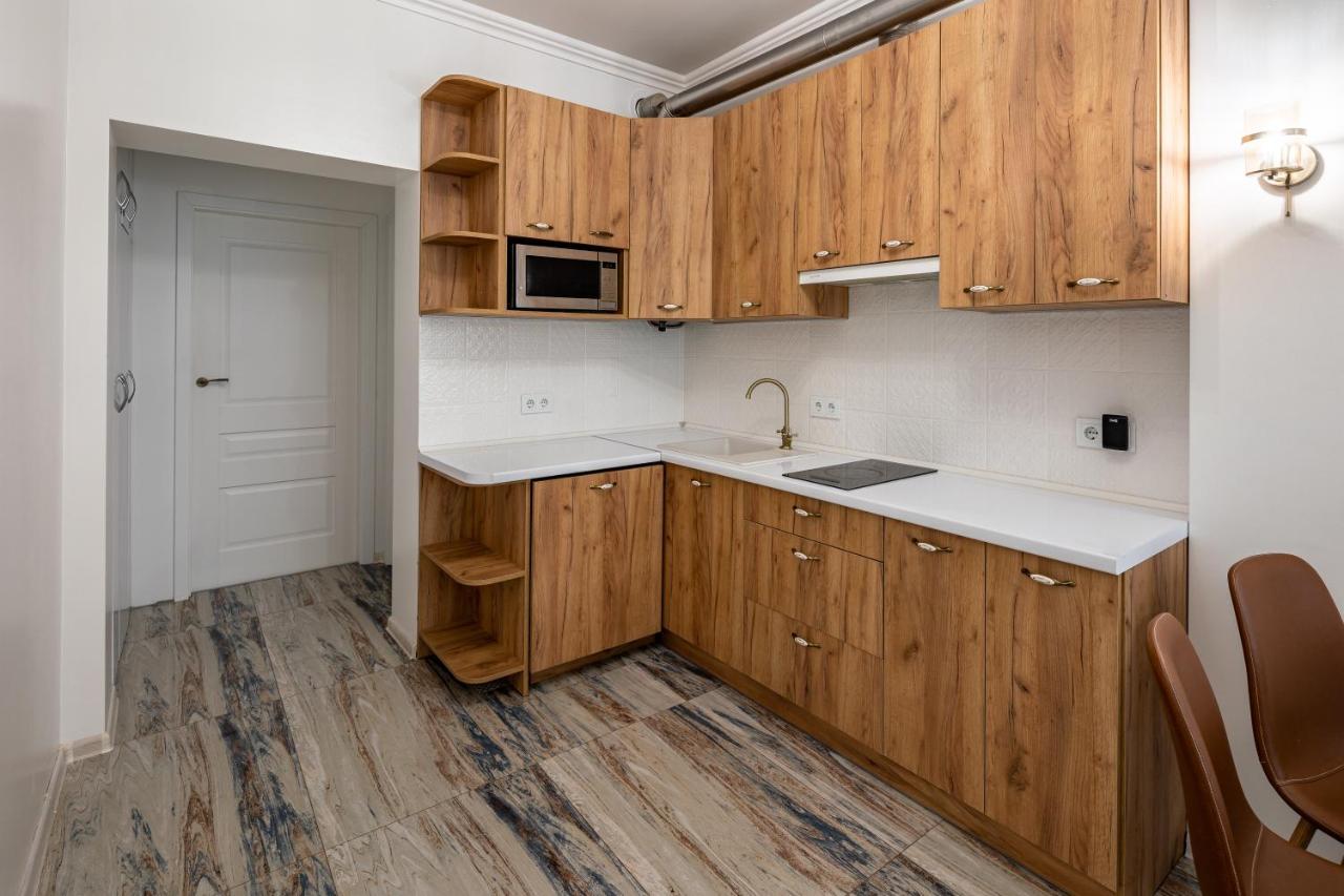 Romari Вічева 1 Appartement Lviv Buitenkant foto