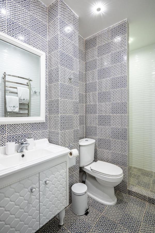 Romari Вічева 1 Appartement Lviv Buitenkant foto